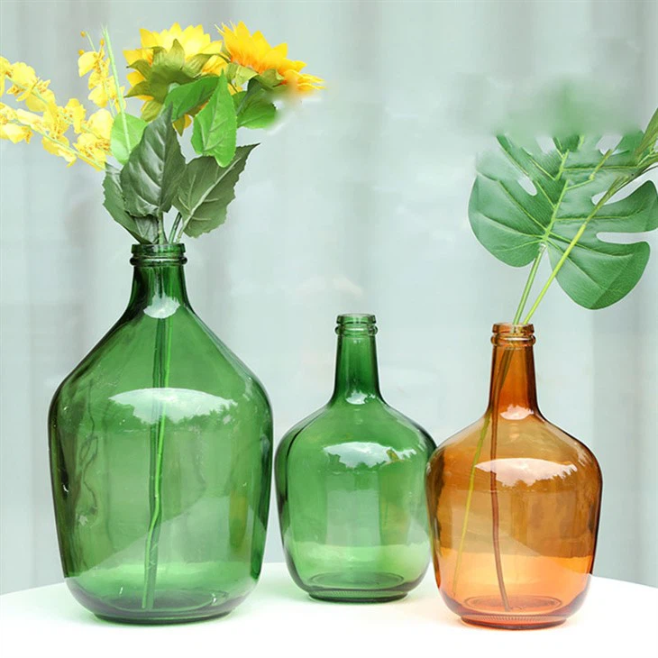 Dar Boyunlu Yuvarlak Cam Vazo